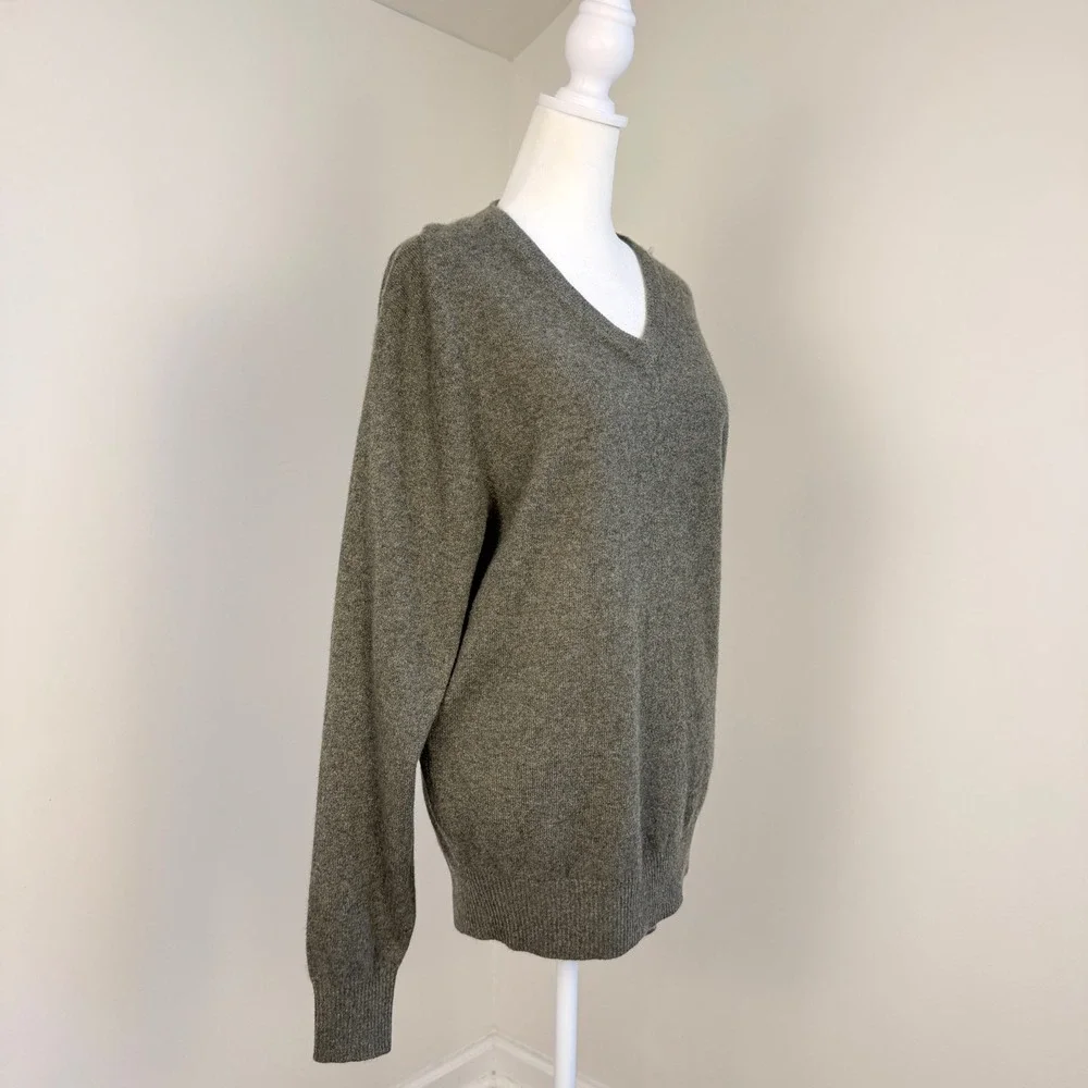 Cremieux 100% Cashmere V-Neck Sweater Mens Medium Olive Heather NWT Classic